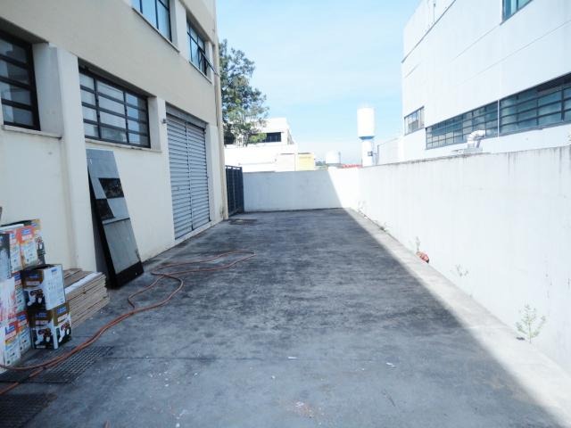 Galpão Industrial com 1074.92m² para Aluguel e Venda – Barueri
