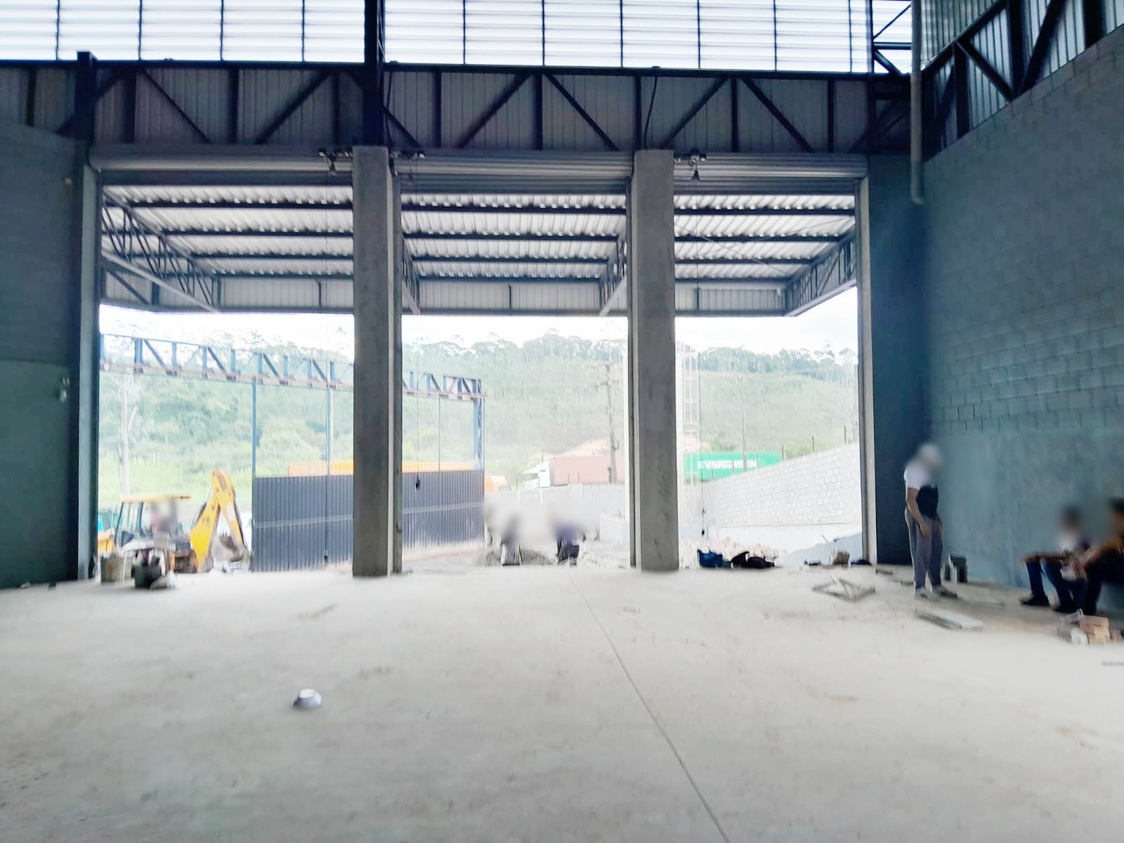 Galpão Industrial com 820m² para Aluguel – Itapecerica da Serra