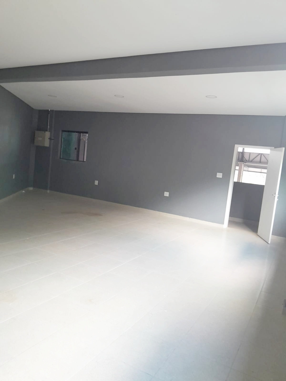 Galpão Industrial com 820m² para Aluguel – Itapecerica da Serra