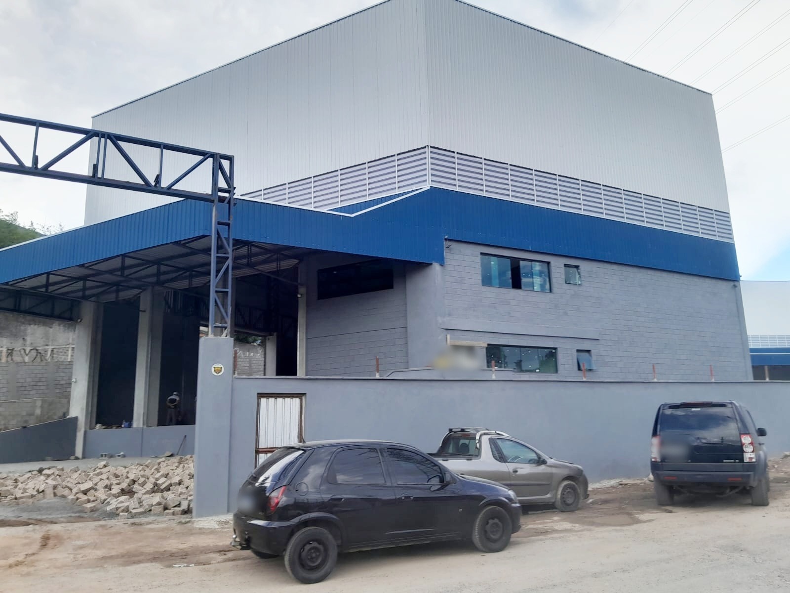 Galpão Industrial com 820m² para Aluguel – Itapecerica da Serra