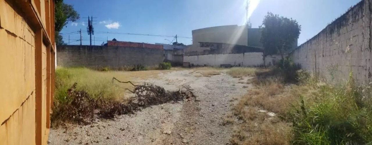 Terrenos e Áreas com 0m² para Aluguel – Santo André