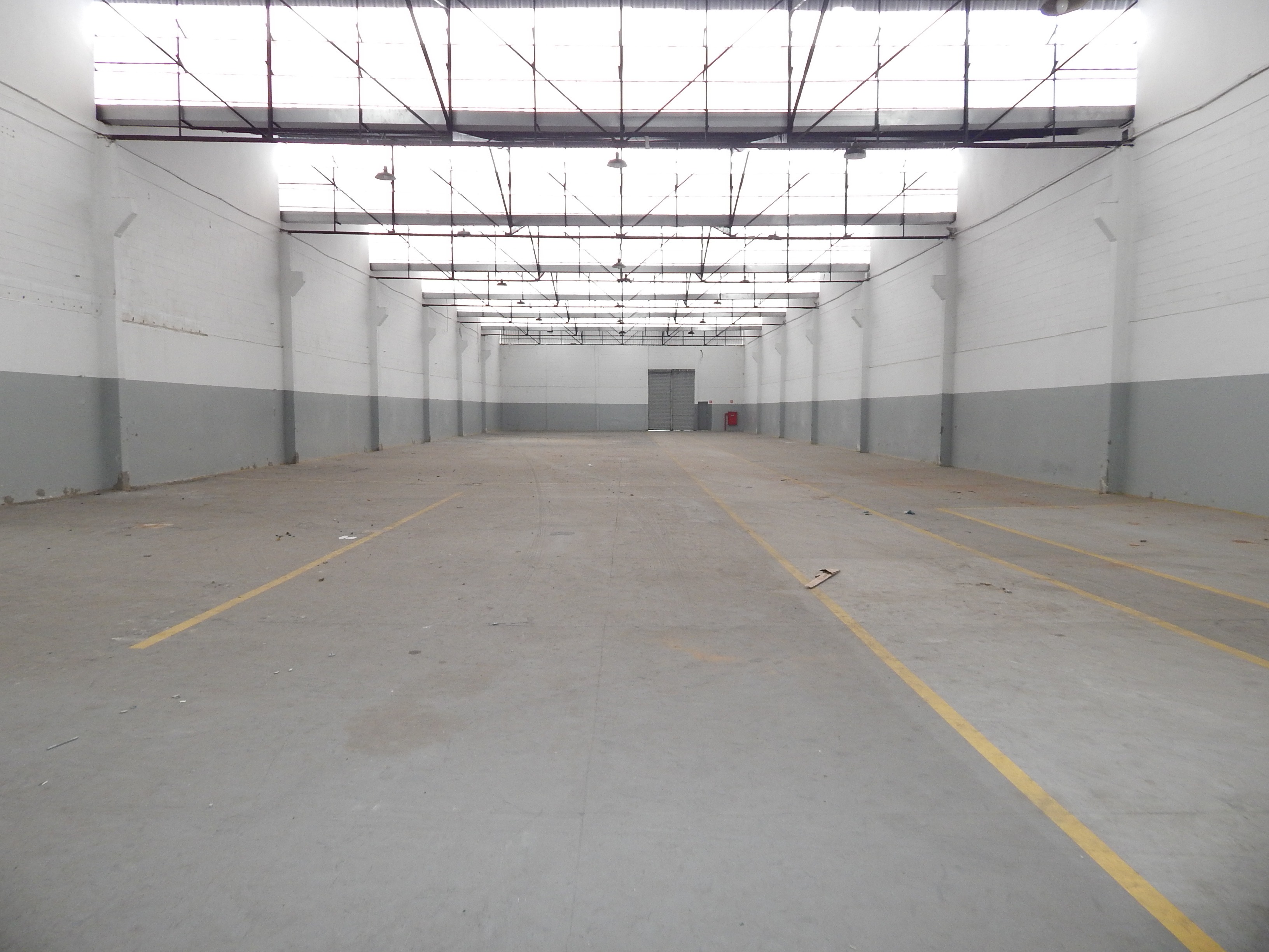 Galpão Industrial com 1382.54m² para Venda – Diadema