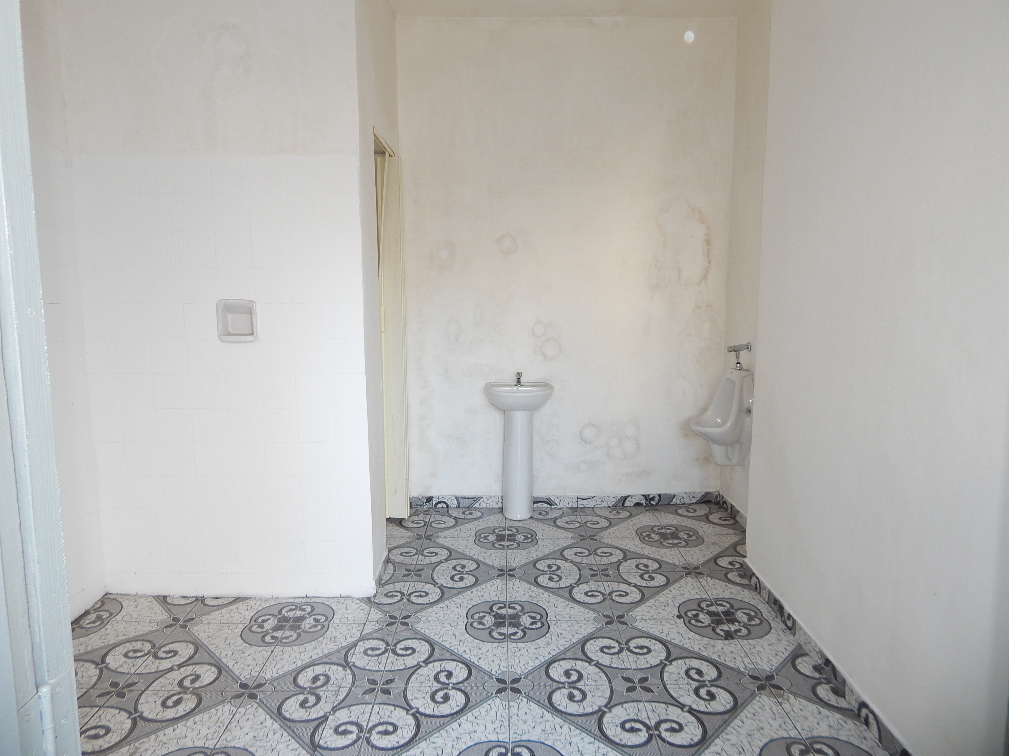 Galpão Industrial com 1382.54m² para Venda – Diadema