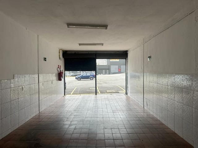 Galpão Comercial com 57.5m² para Aluguel – São Bernardo do Campo