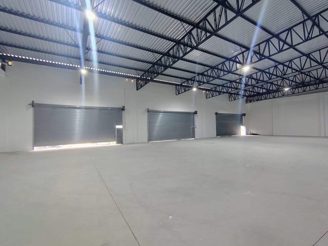 Salão Comercial com 198.19m² para Aluguel – Diadema