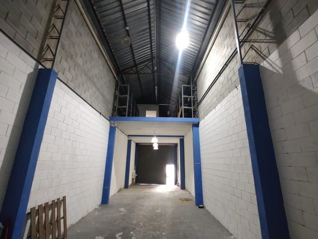 Galpão Industrial com 390m² para Aluguel – São Bernardo do Campo