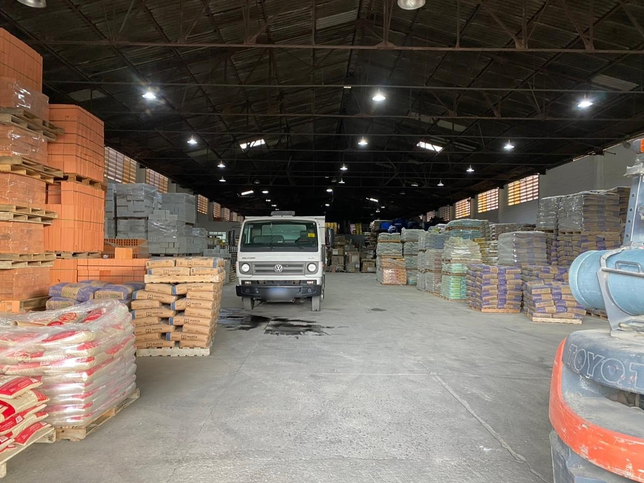 Galpão Industrial com 2300m² para Aluguel – Diadema