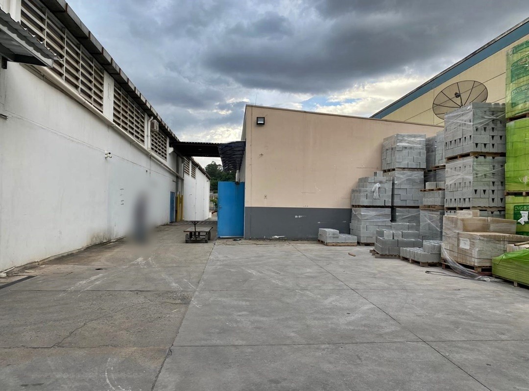 Galpão Industrial com 2300m² para Aluguel – Diadema