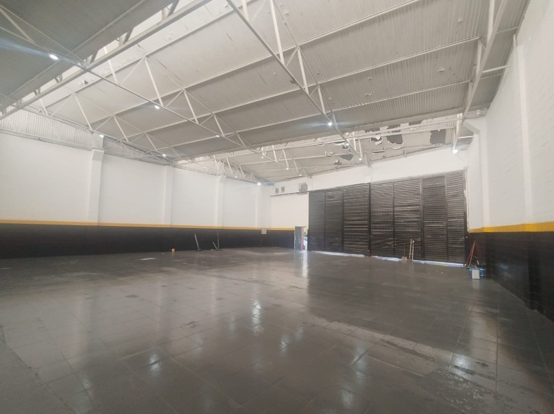 Galpão Comercial com 1078m² para Aluguel e Venda – Diadema
