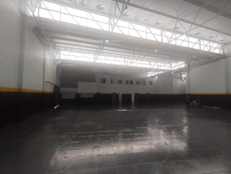 Galpão Comercial com 1078m² para Aluguel e Venda – Diadema