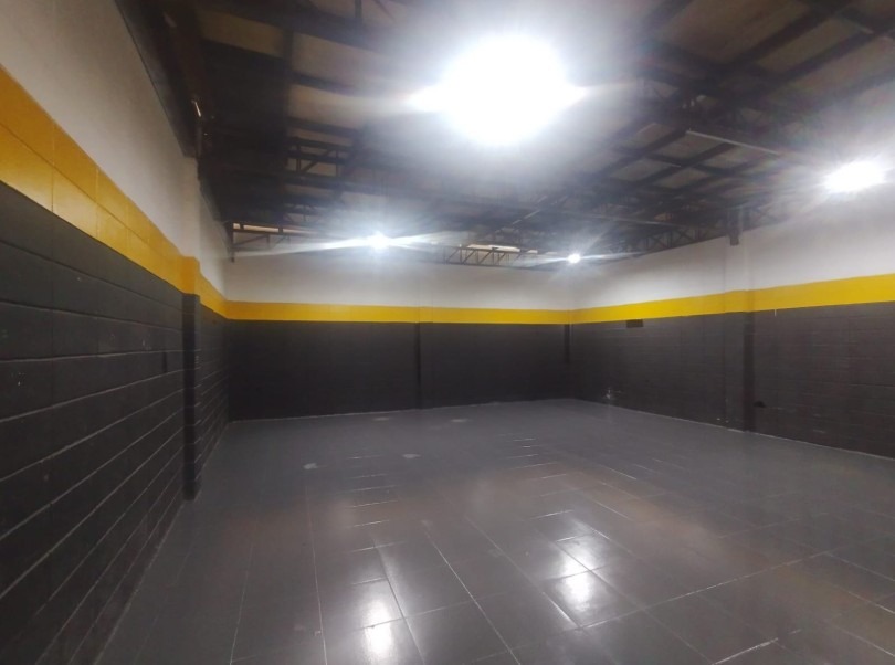 Galpão Comercial com 1078m² para Aluguel e Venda – Diadema