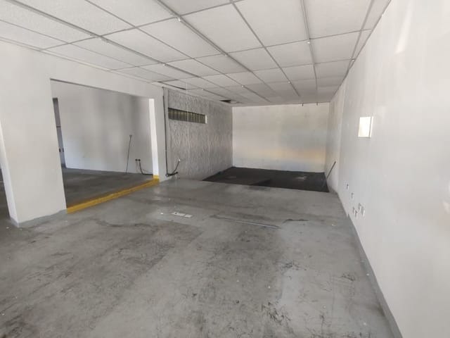 Galpão Comercial com 362.5m² para Aluguel – Santo André