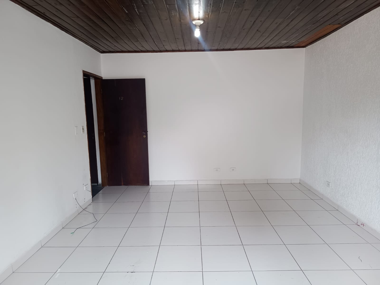 Sala Comercial com 29.38m² para Aluguel – Diadema