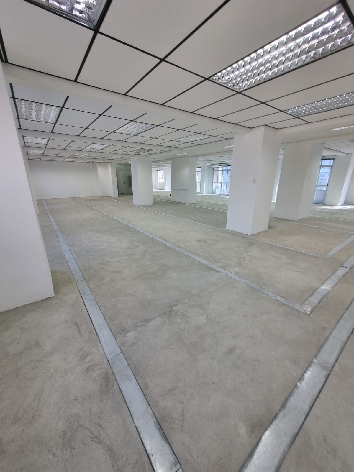 Conjunto Comercial com 562m² para Aluguel – São Paulo