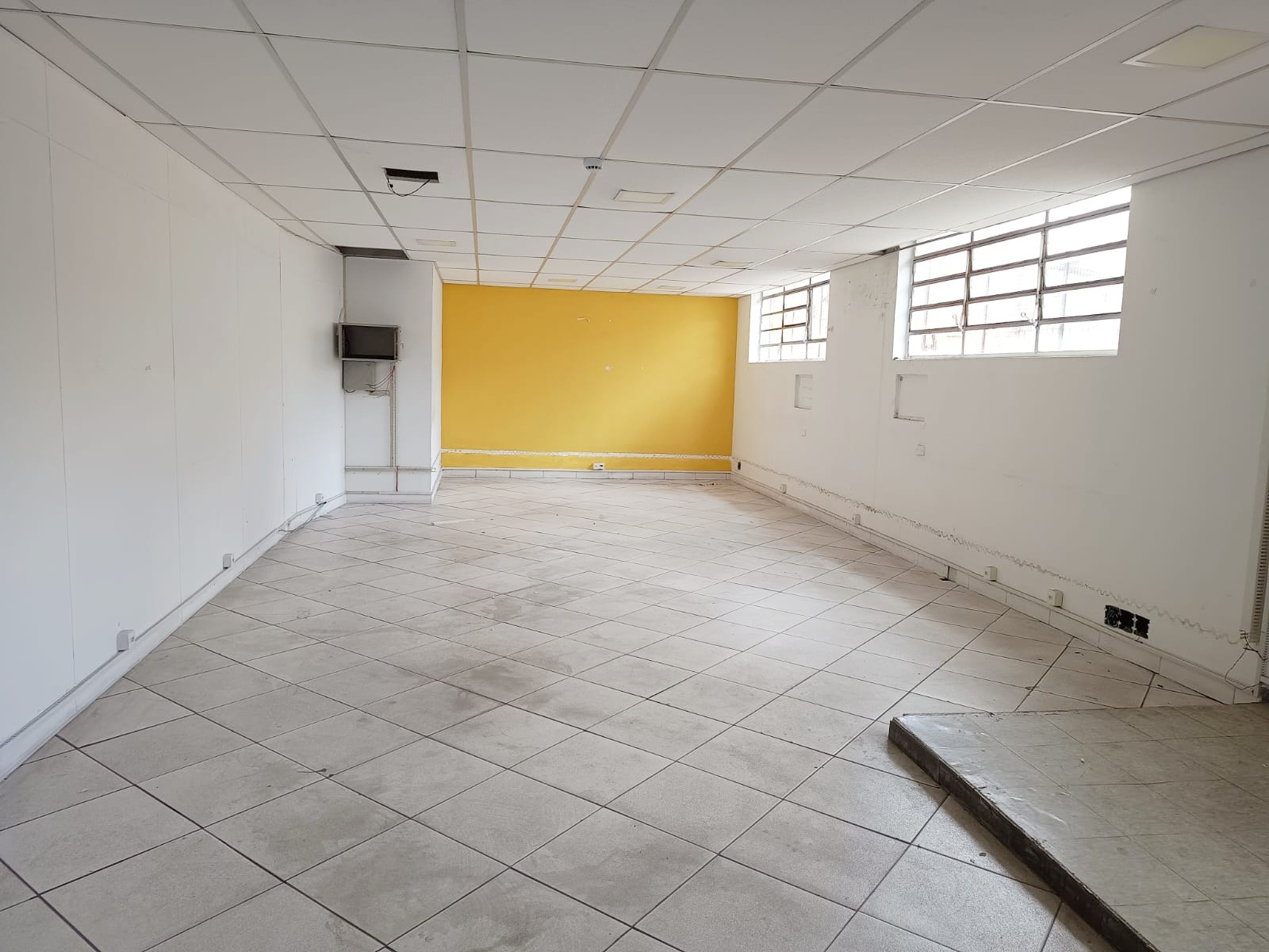 Galpão Industrial com 3484m² para Aluguel – São Paulo