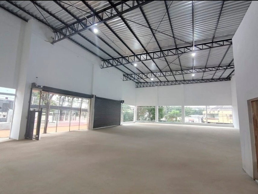 Galpão Comercial com 436m² para Aluguel – Santo André