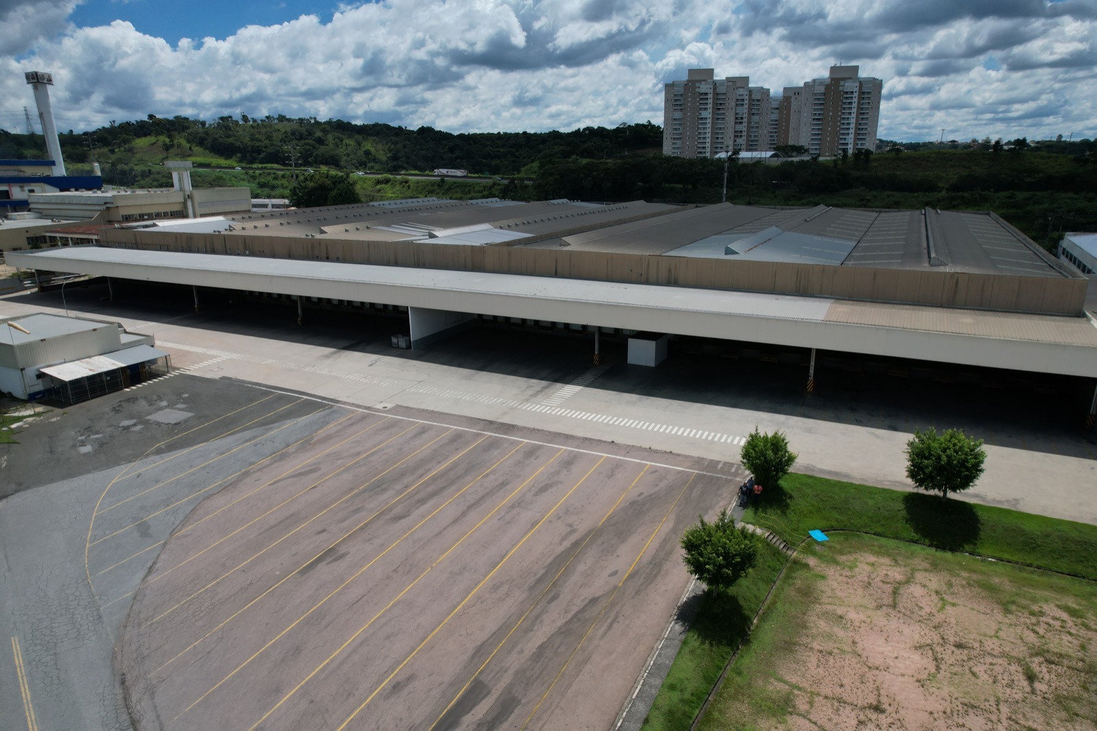 Galpão Industrial com 25000m² para Aluguel e Venda – Jundiaí