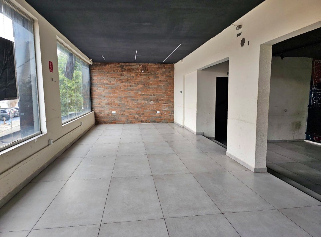 Prédio com 920m² para Aluguel e Venda – Diadema