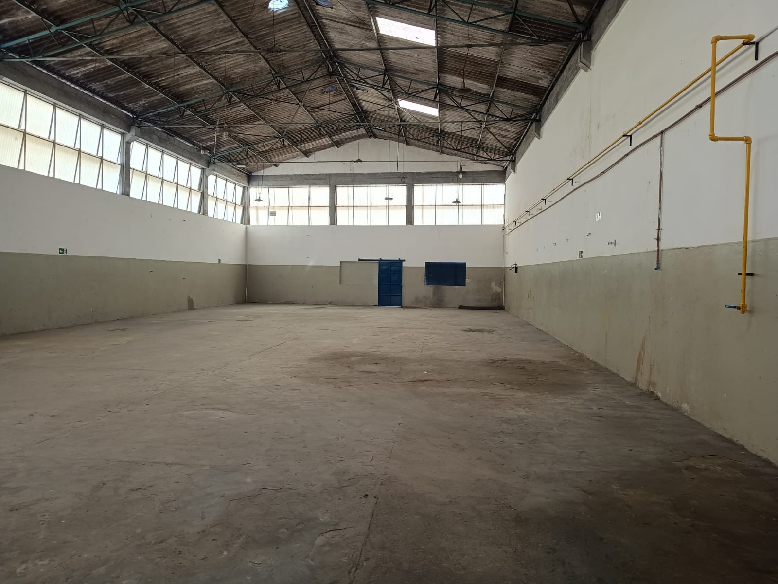 Galpão Industrial com 650m² para Aluguel – Diadema