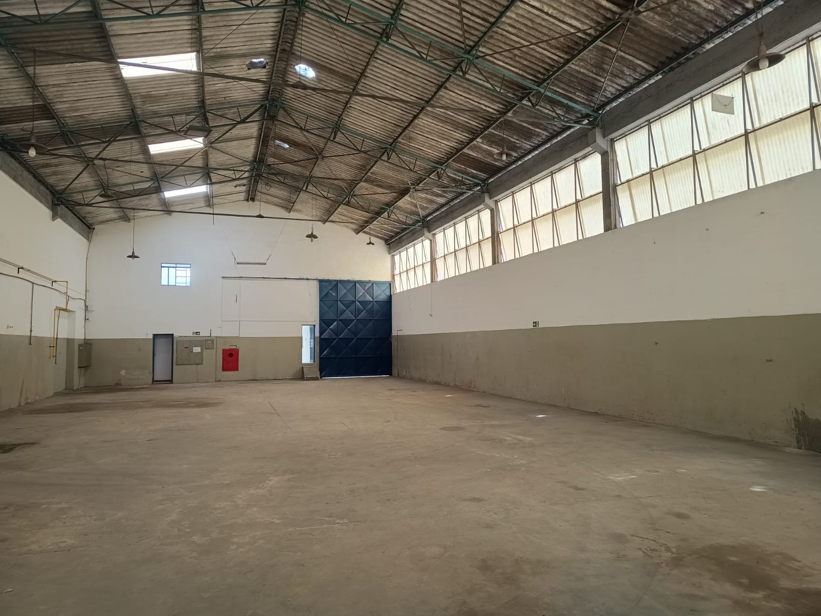 Galpão Industrial com 650m² para Aluguel – Diadema