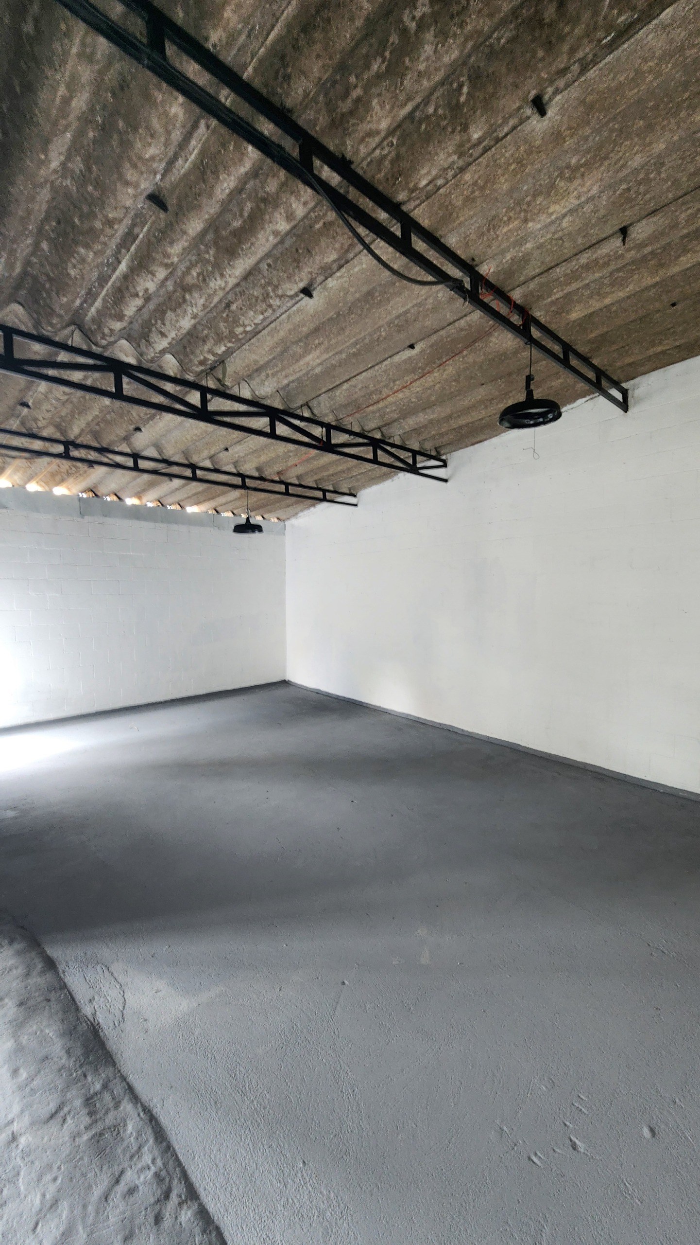 Galpão Industrial com 200m² para Aluguel – São Paulo