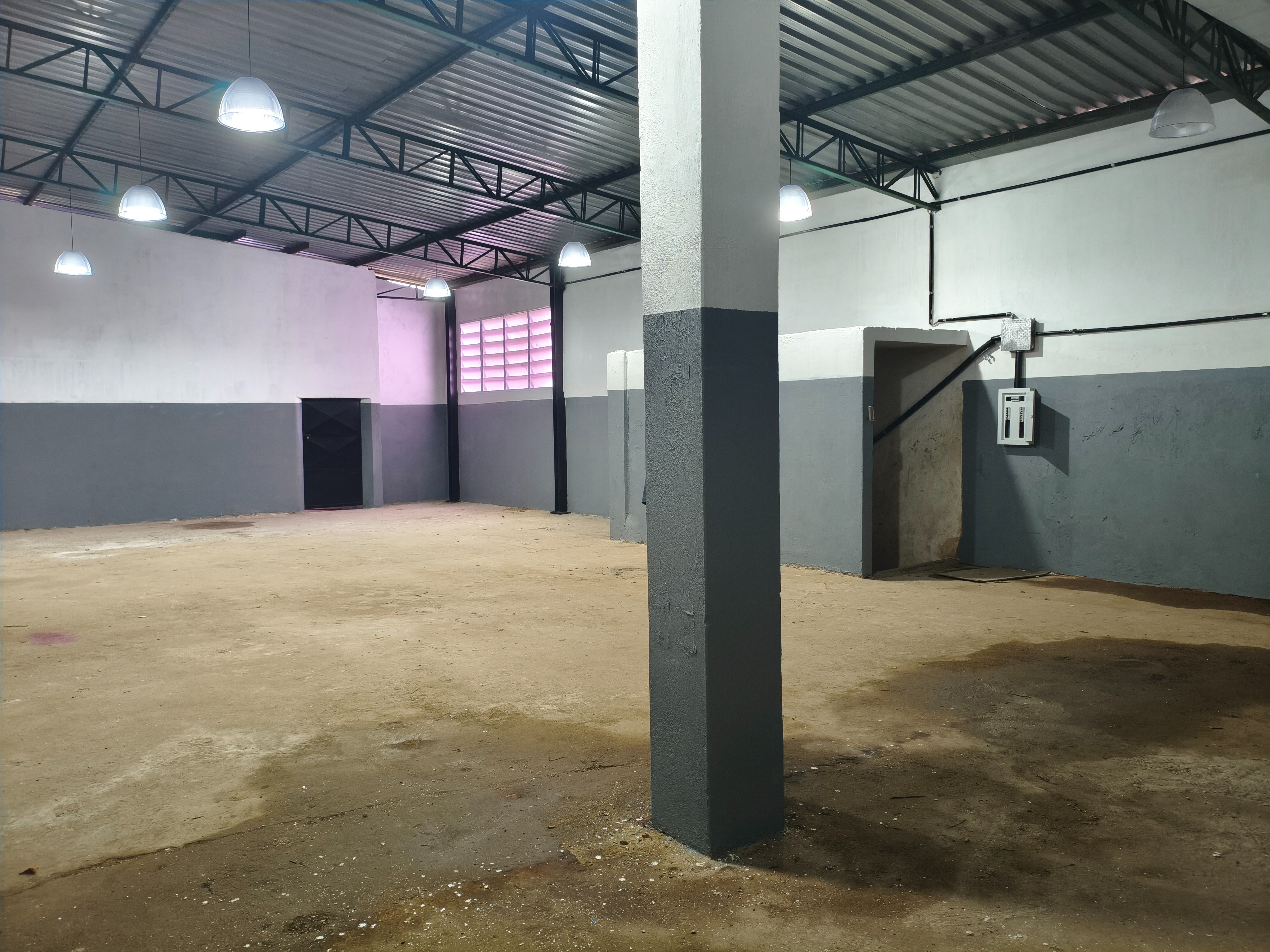 Galpão Industrial com 850m² para Aluguel – São Paulo