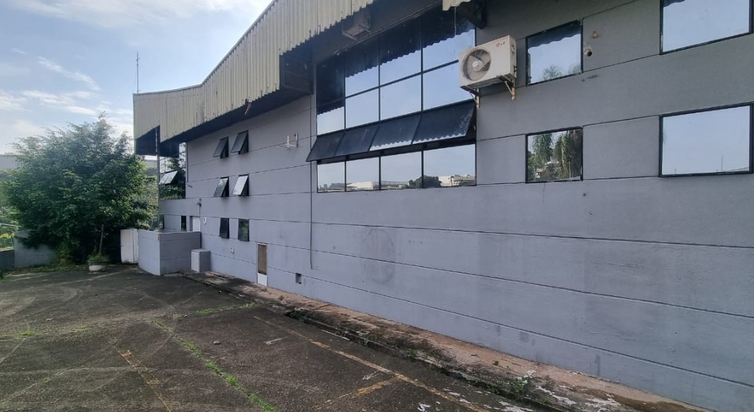 Galpão Industrial com 4800m² para Aluguel e Venda – Cajamar
