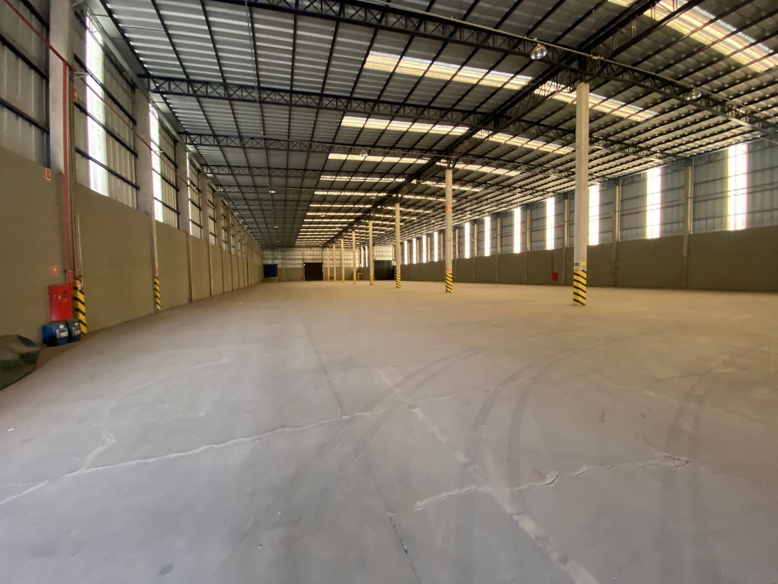 Galpão Industrial com 5400m² para Aluguel – Mogi das Cruzes