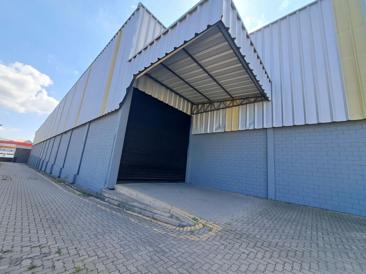 Galpão Industrial com 5400m² para Aluguel – Mogi das Cruzes