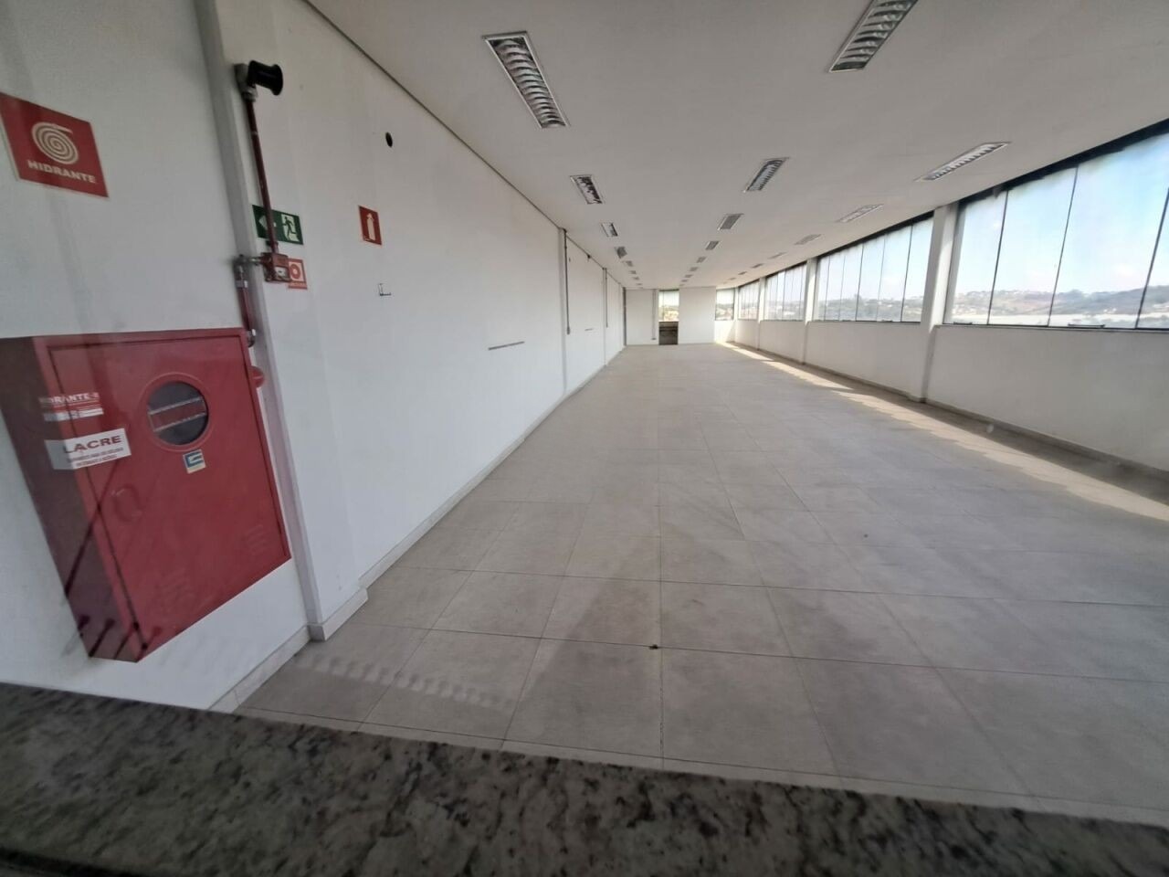 Galpão Industrial com 5400m² para Aluguel – Mogi das Cruzes