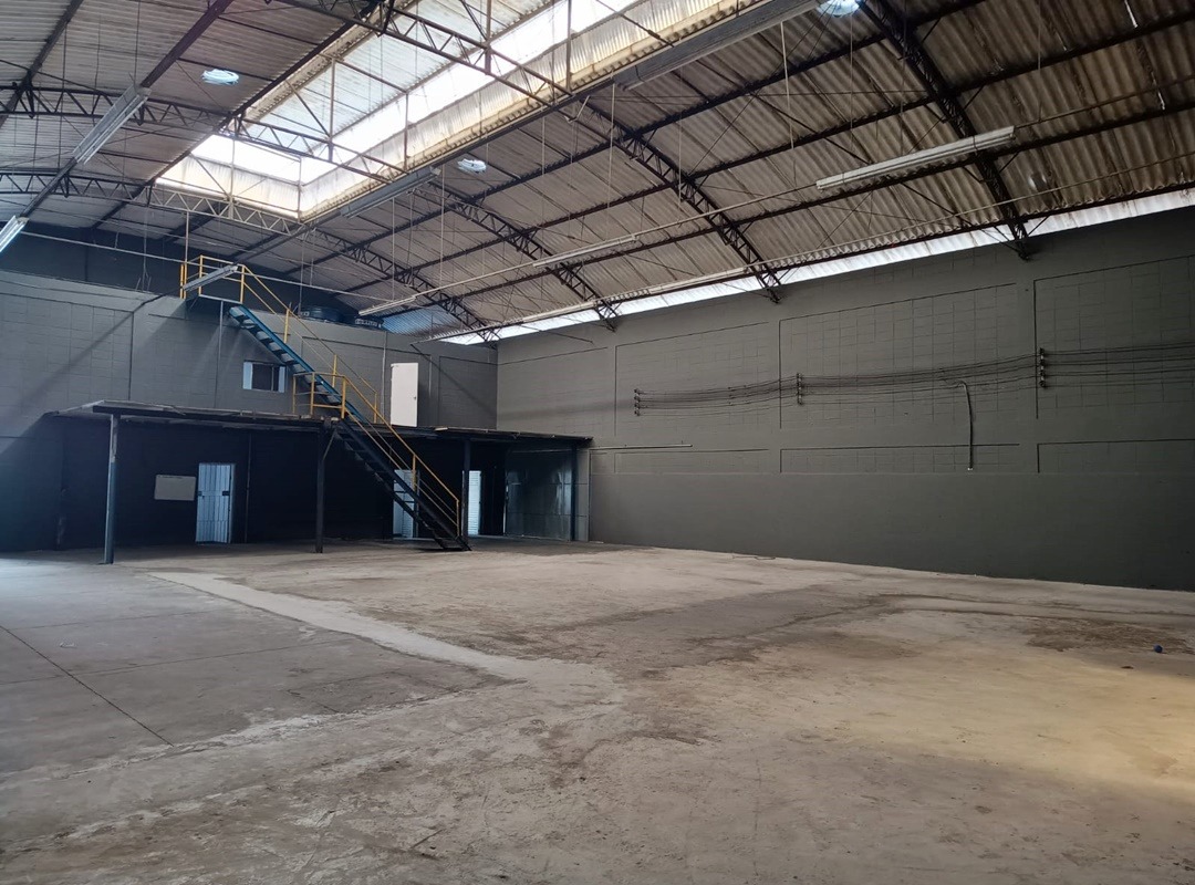Galpão Industrial com 705.18m² para Aluguel – Diadema - foto de capa